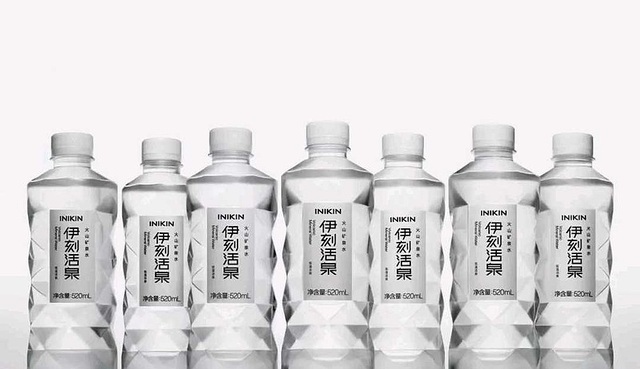 "伊刻活泉"斩获世界饮用水大奖 该品牌在安图设厂 今年前10月产量4.