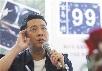 离开《国光帮帮忙》的屈中恒,原来以前为李连杰电影配音