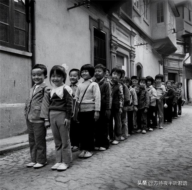 回忆满满!100张老照片带你重回八十年代的上海