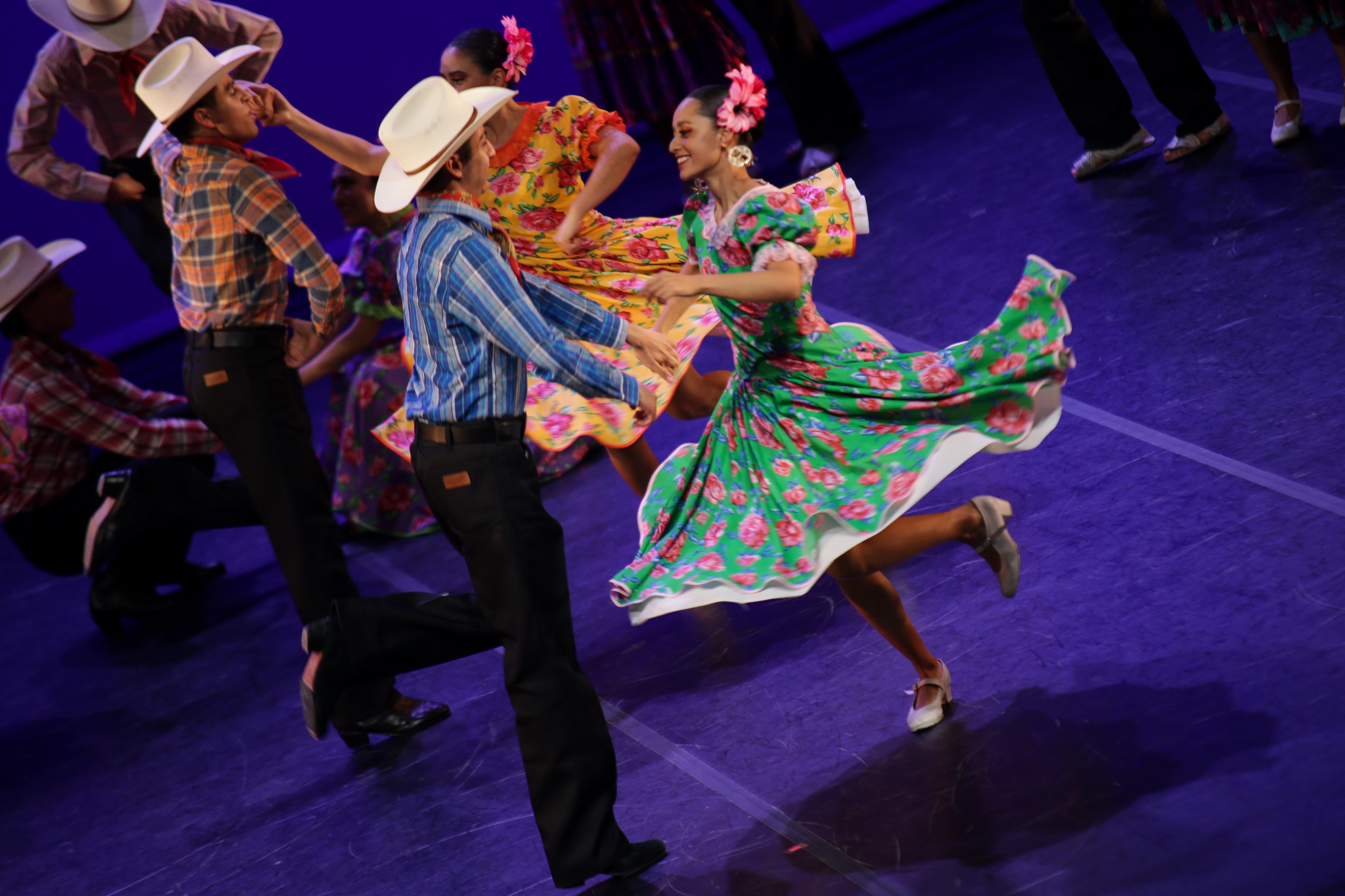 (国际)墨西哥:庆祝国际舞蹈日