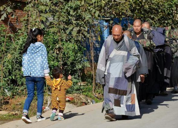 辽宁省海城市的大悲寺,一座不收香火钱的寺庙,真是让人敬佩!