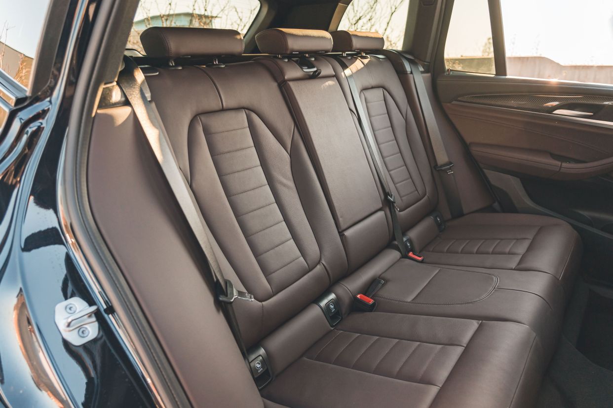 宝马x3亮相!标配2.0t 采埃孚8at,舒适又豪华,奔驰glc的劲敌