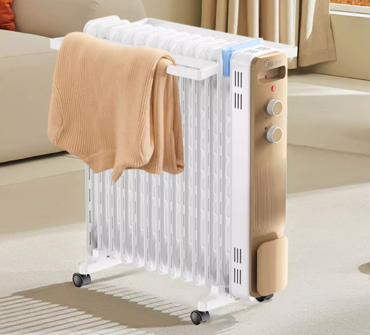 石墨烯踢脚线取暖器和电热油汀电暖气在冬天取暖时都有各自的优点和