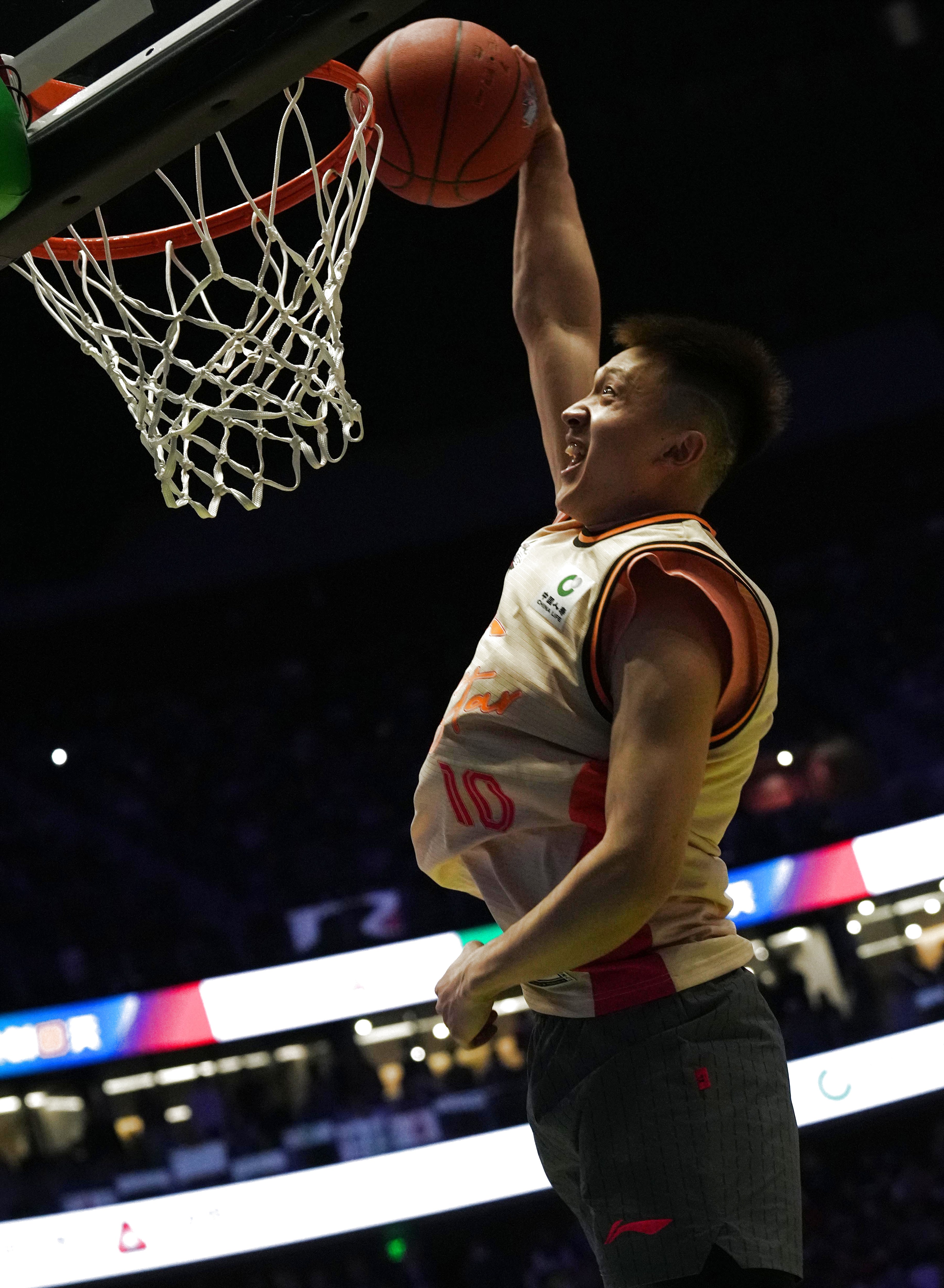 郭艾伦卖力气"整活",久违的cba全明星回来了