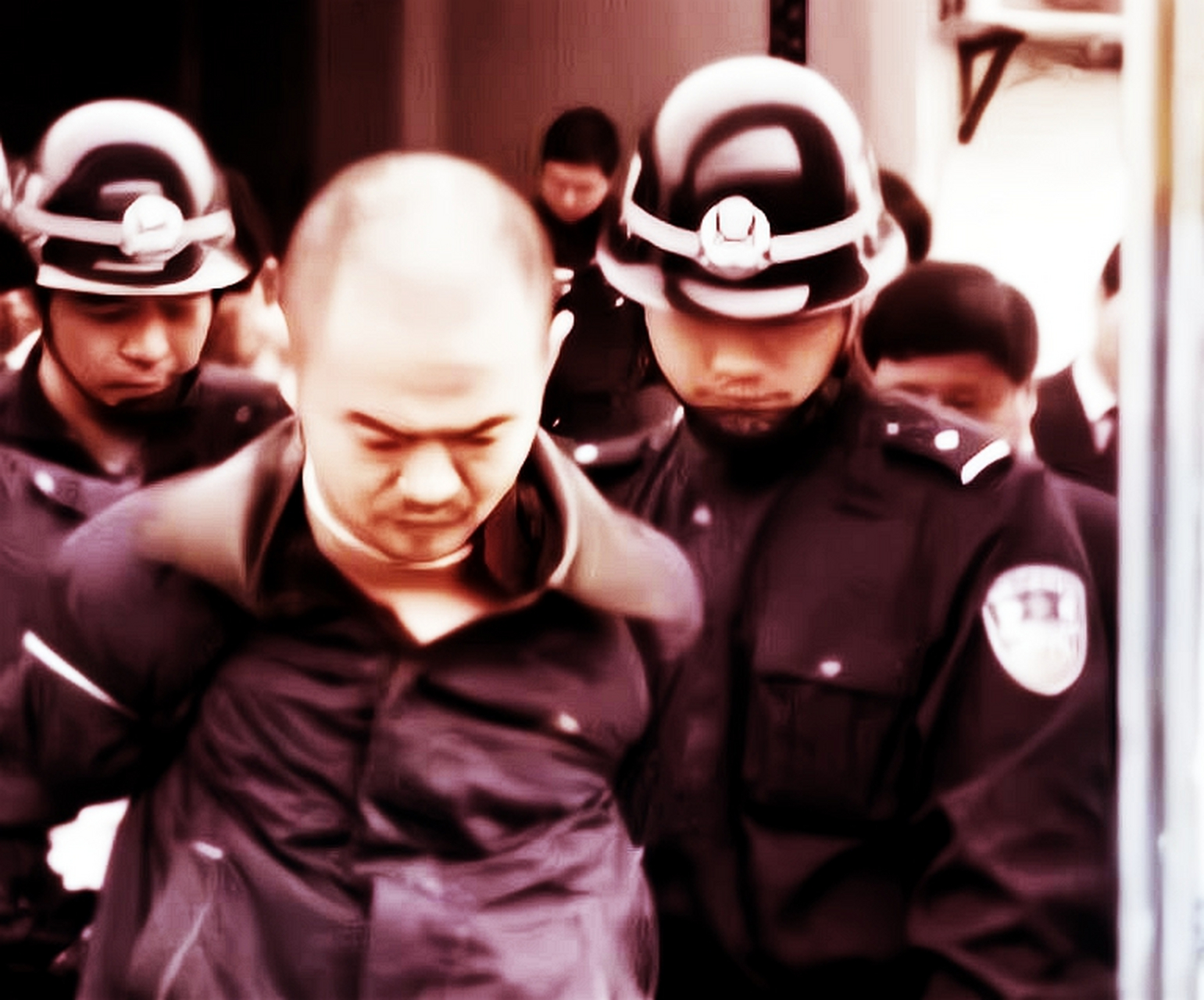 2009年湖北随州熊振林被押往刑场.
