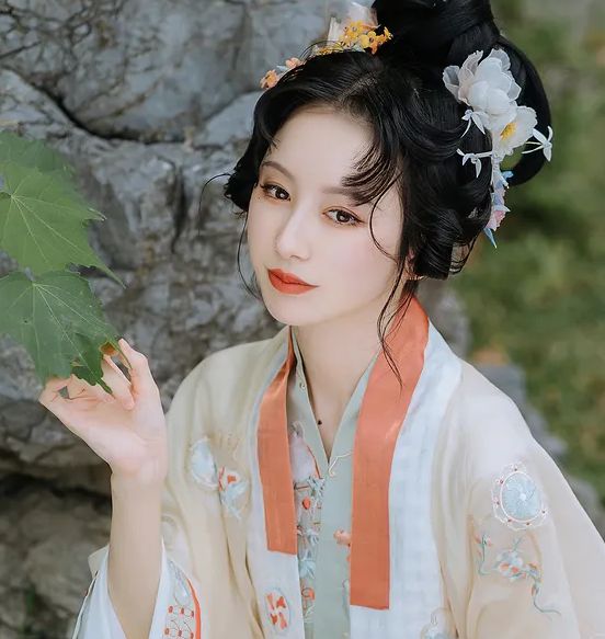 《农门悍妇:空间灵泉有点甜》分家后,她解锁空间技能,逆袭致富