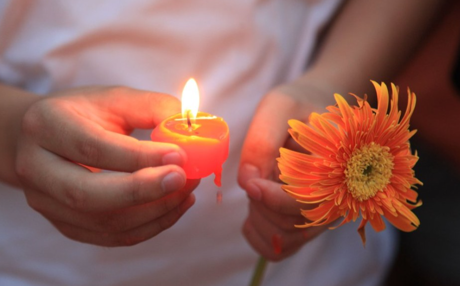 丨石春雷:迷失在亲人的泪雨滂沱(组诗)——致祭父亲去世一周年纪念日