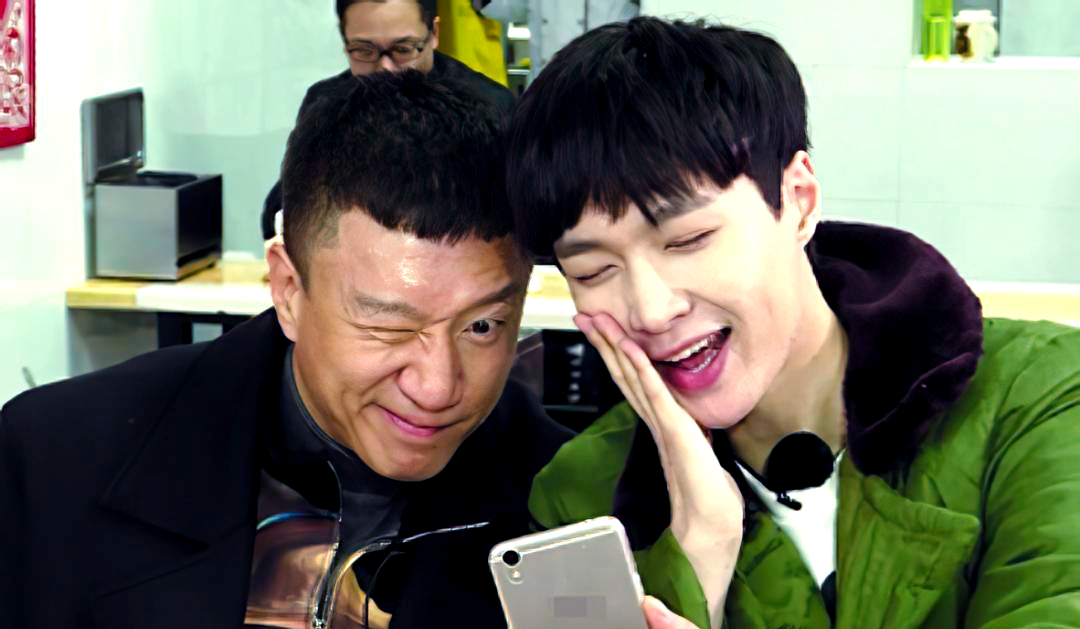 张艺兴与孙红雷:跨越时光的友谊与期待