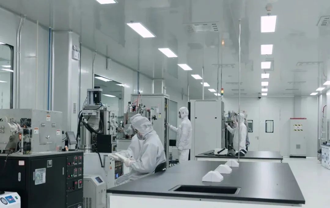 开工,加码建设全球首条1gw钙钛矿光伏生产线,研发创新中心,总部大楼