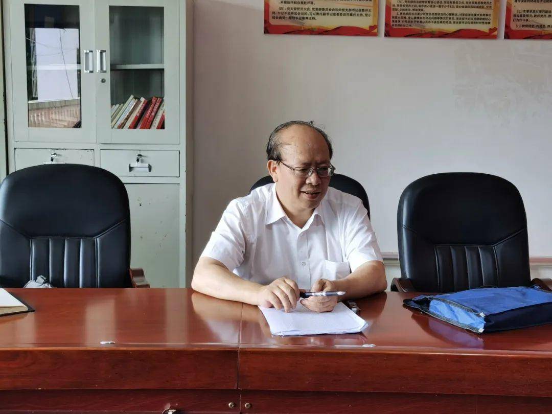王广文到六枝特区红旗村宣讲"七一"重要讲话精神