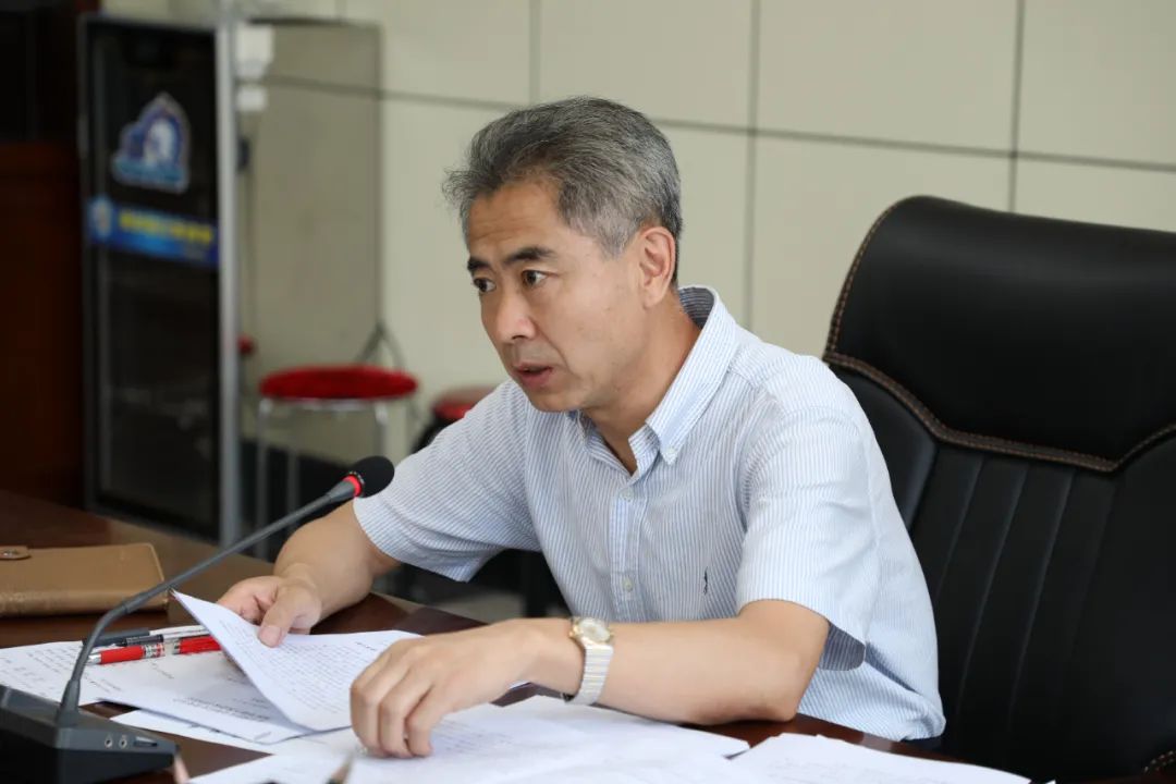 「只争朝夕 决战决胜脱贫攻坚」马焕龙主持召开第17次市委常委会会议