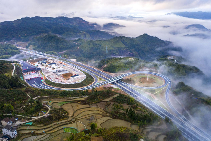 浙江龙丽温高速景文段通车 助力浙西南山区踏上发展快车道
