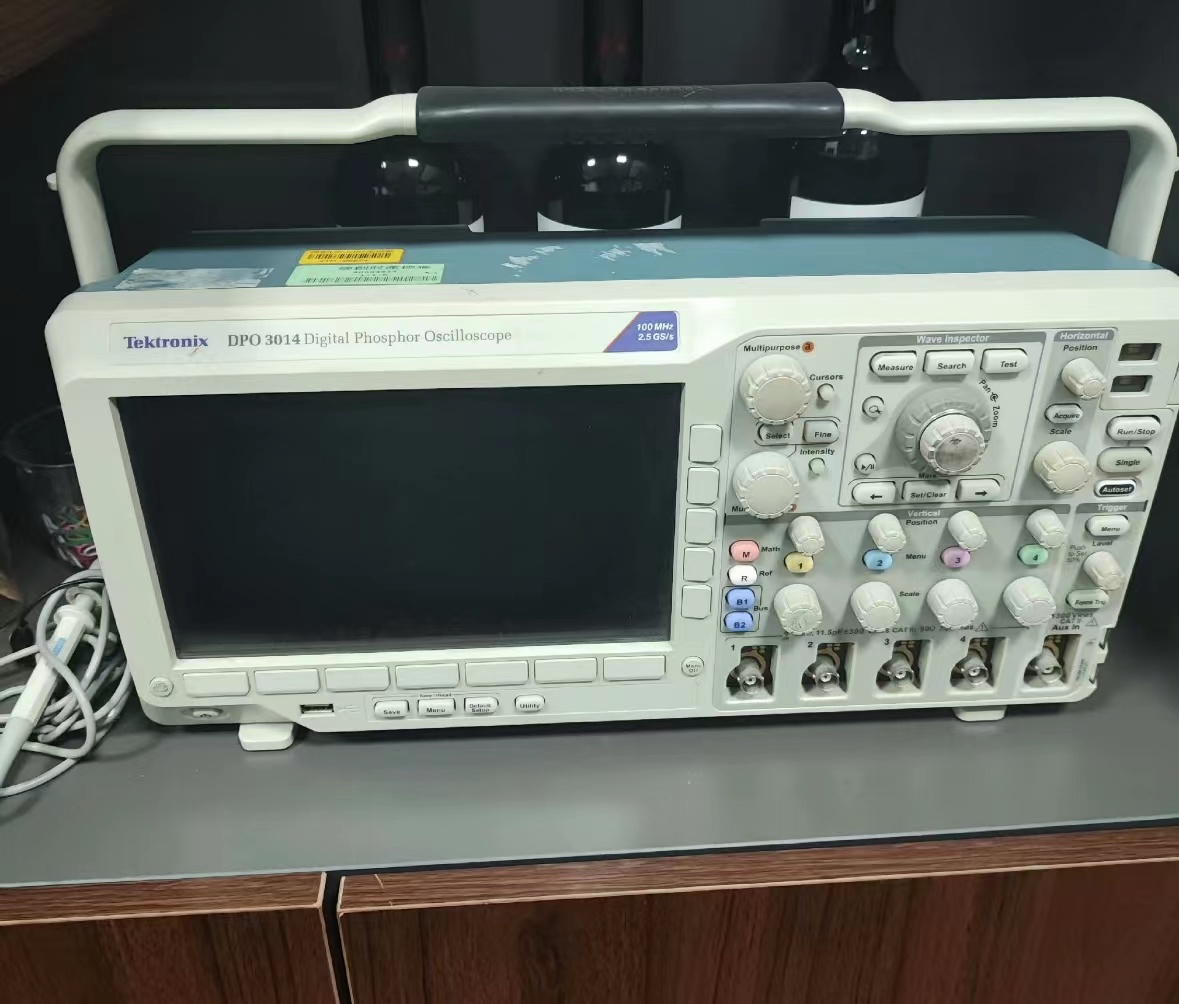 tektronix dpo3014数字示波器
