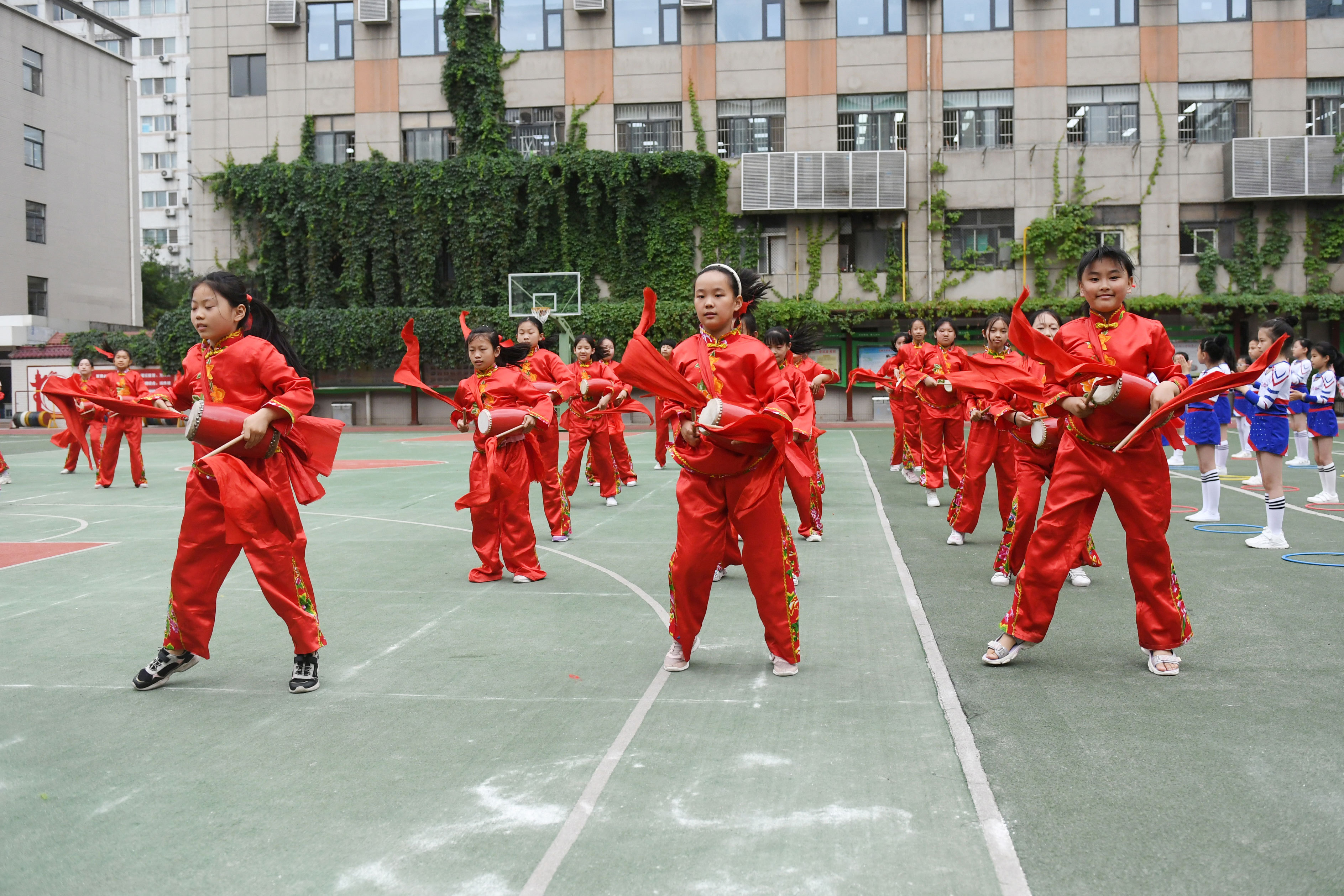 雁塔二小翠华路分校图片