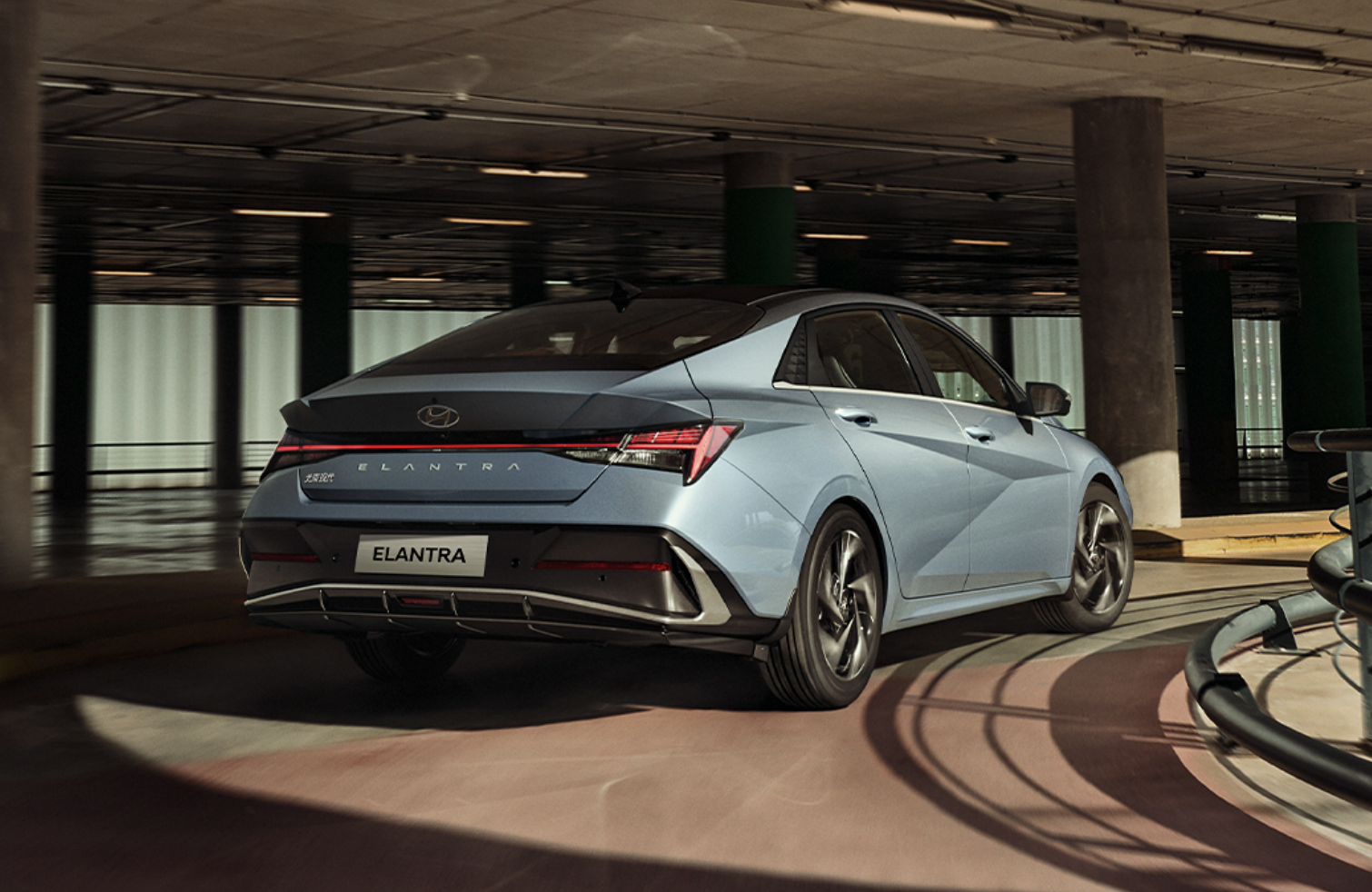 2024款北京现代伊兰特上市,起售价9.98万