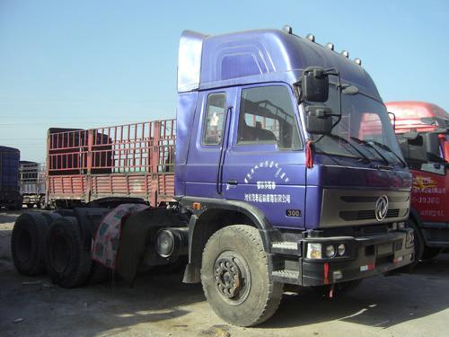 东风老款紫罗兰牵引车参数