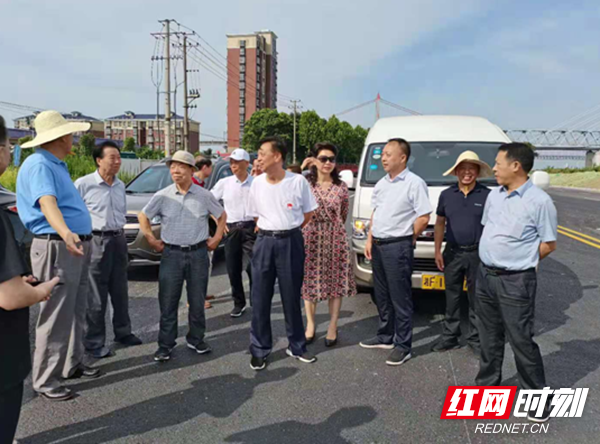 岳阳市级老领导考察北环线项目