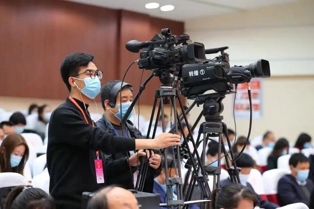 这里有陇东报记者的工作照,欢迎围观