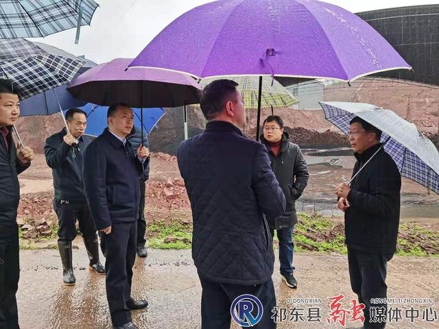 魏春生检查乡镇重点工作落实情况