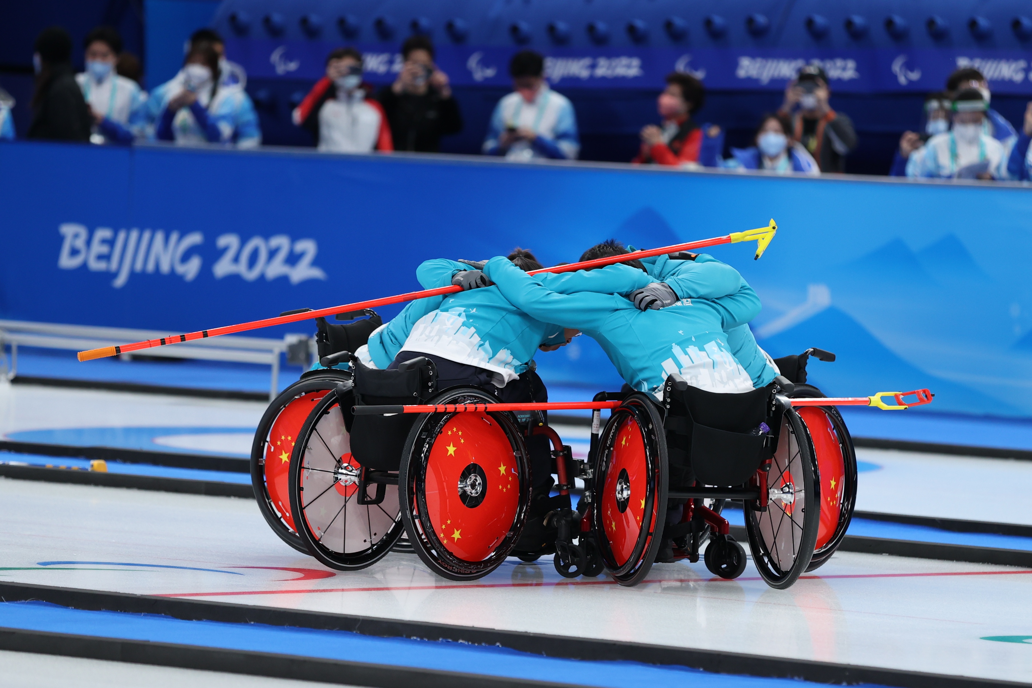 (北京冬残奥会)轮椅冰壶——金牌赛:中国队夺冠(3)