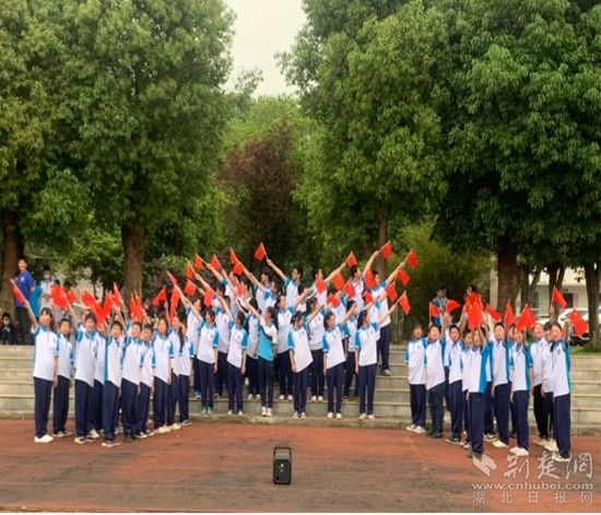 鄂州泽林高中图片