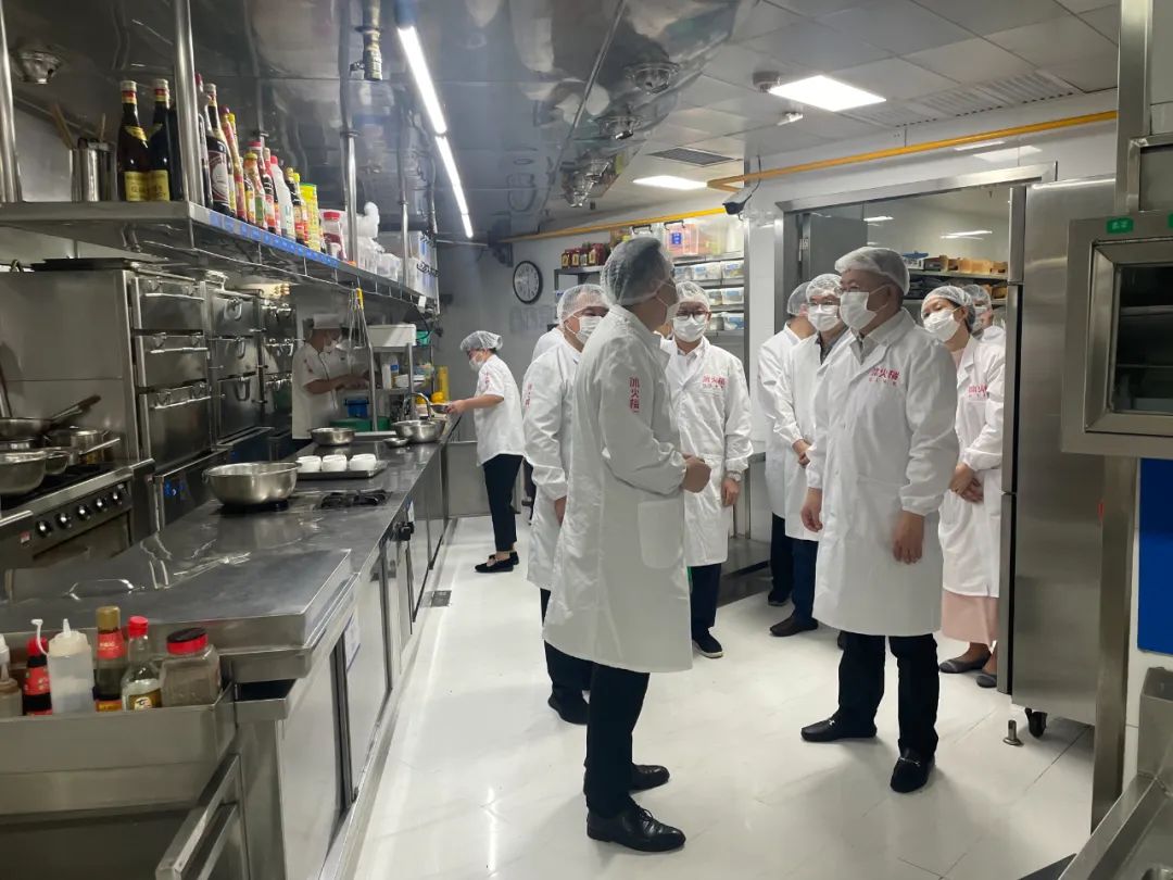 王瑜珲督导食品安全工作