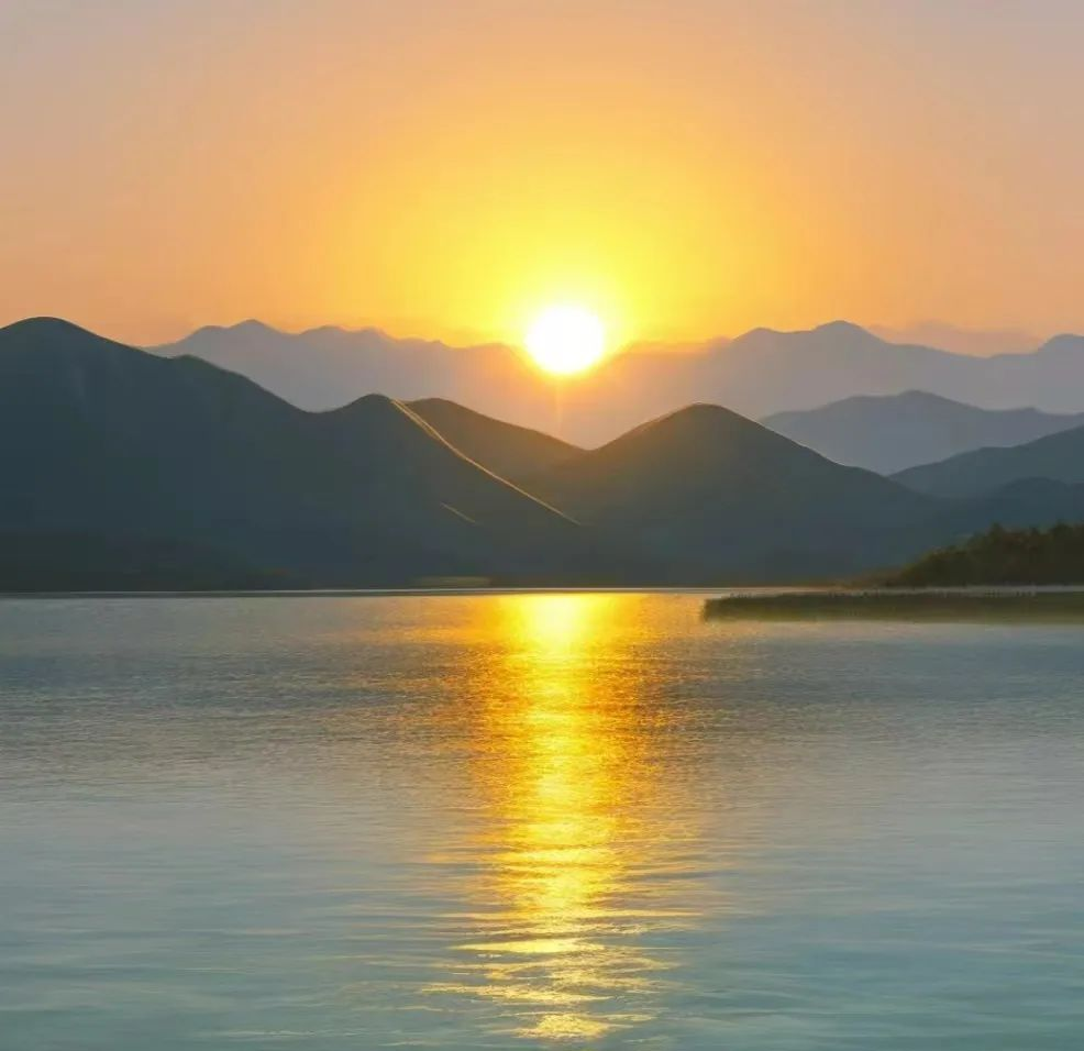 微信头像推荐:唯美高级风景,山川湖海尽收眼底,换上定能带来好运