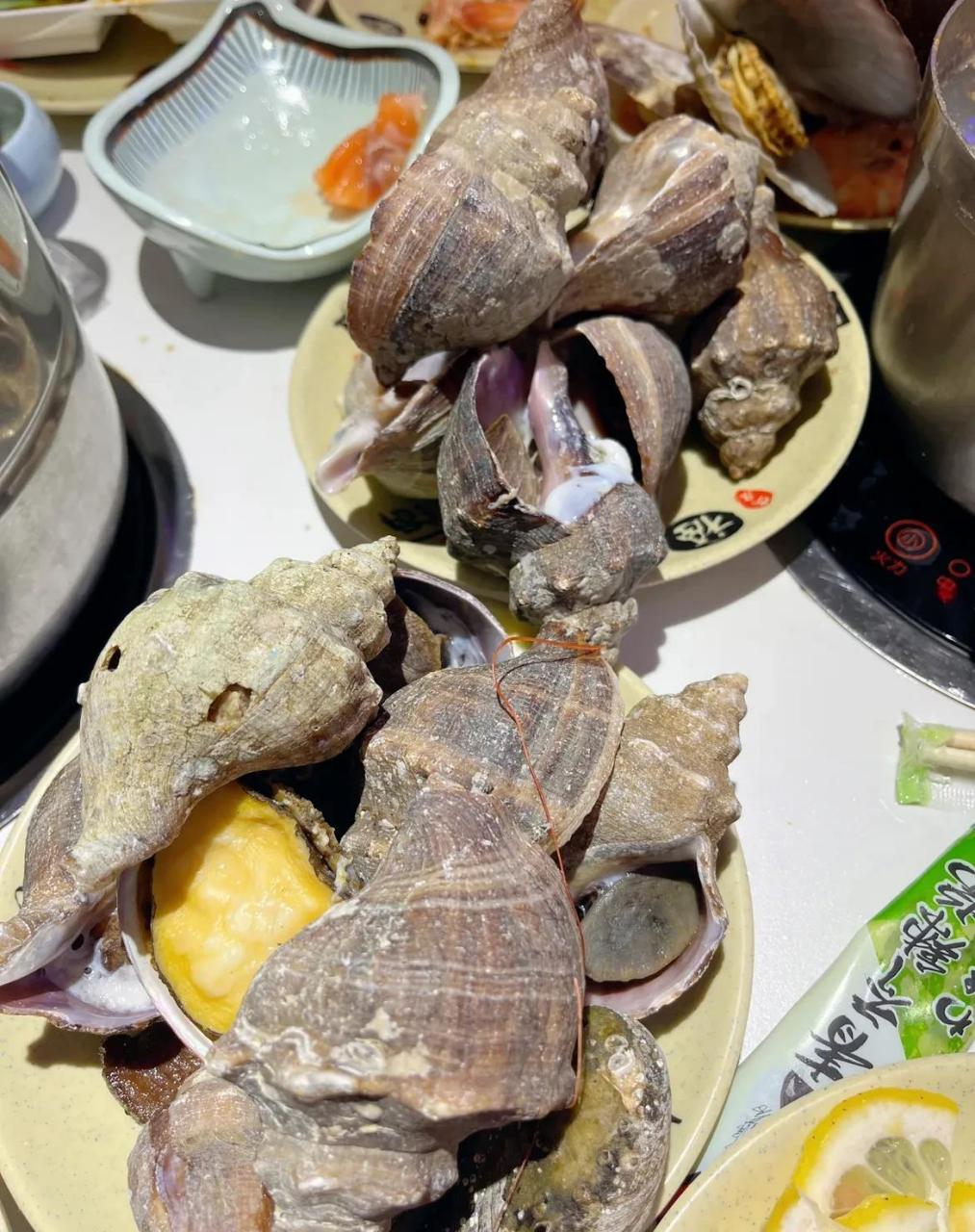 我蚬子都好吃不起了,哪敢说还不稀得吃红鲤螺,有多少吃多少.