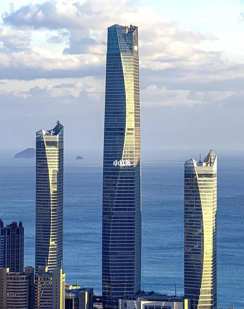 而同期济南cbd建设,200亿元建设了20座高楼.