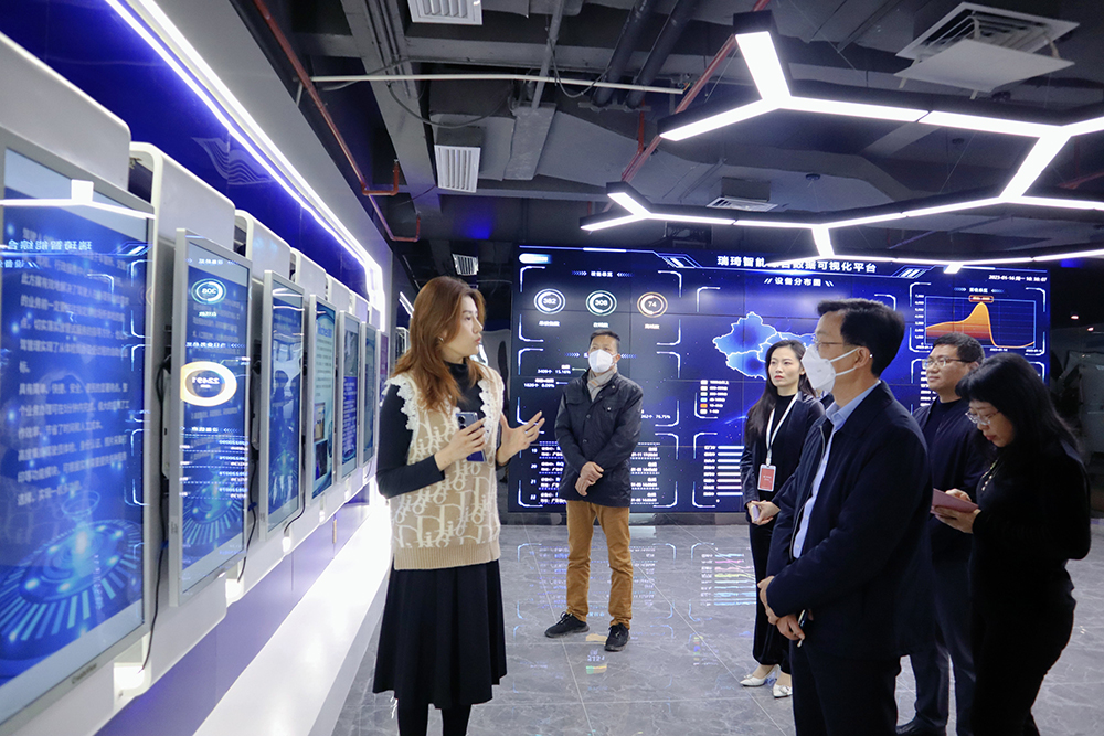 中山市南区街道党工委书记吴翘楚到访联合企业集团