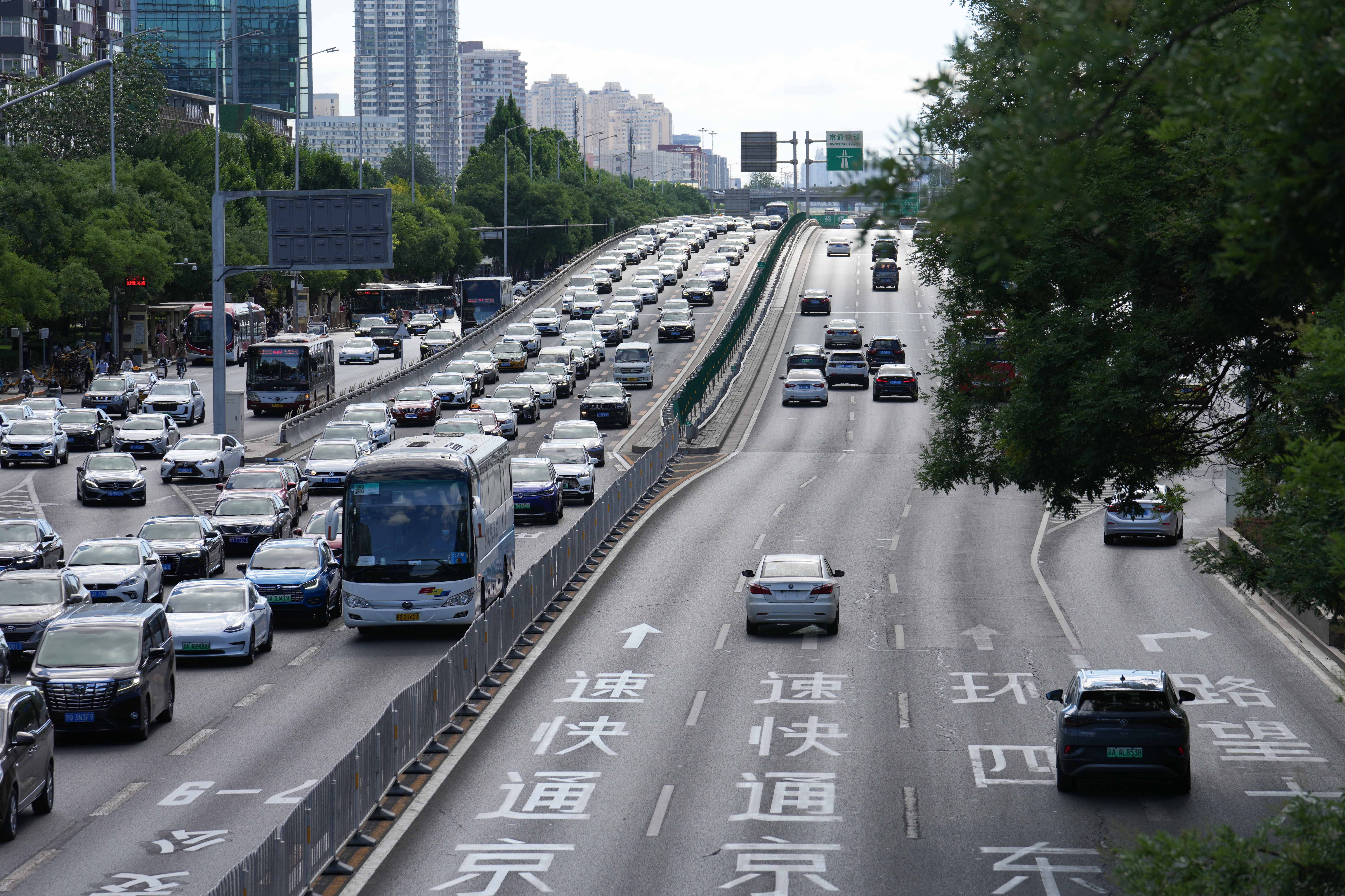 网约车订单抽成近半,聚合平台"雁过拔毛"莫太狠|新京报快评