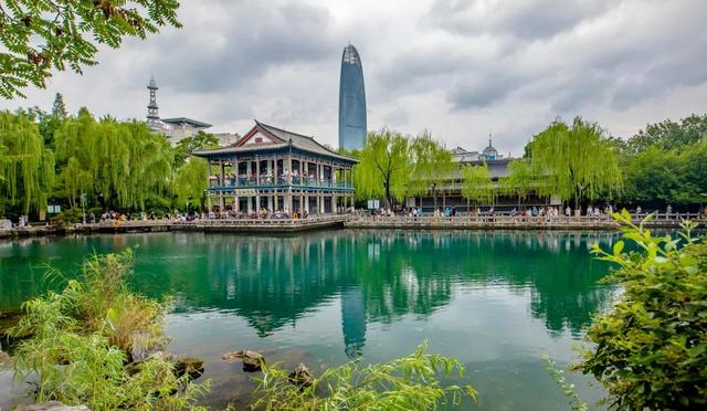 一键开启天下第一泉九月风景