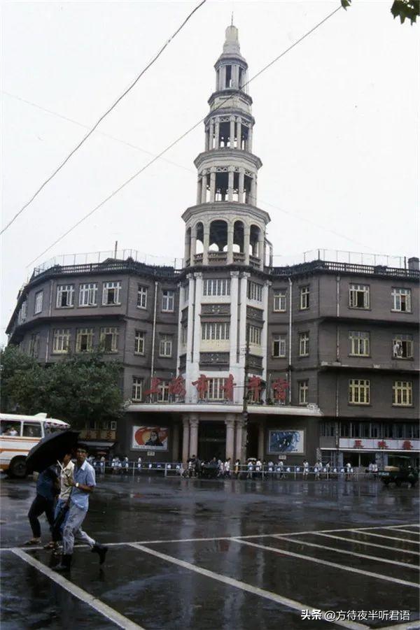 泪目!一百张老照片带你回到八十年代的上海