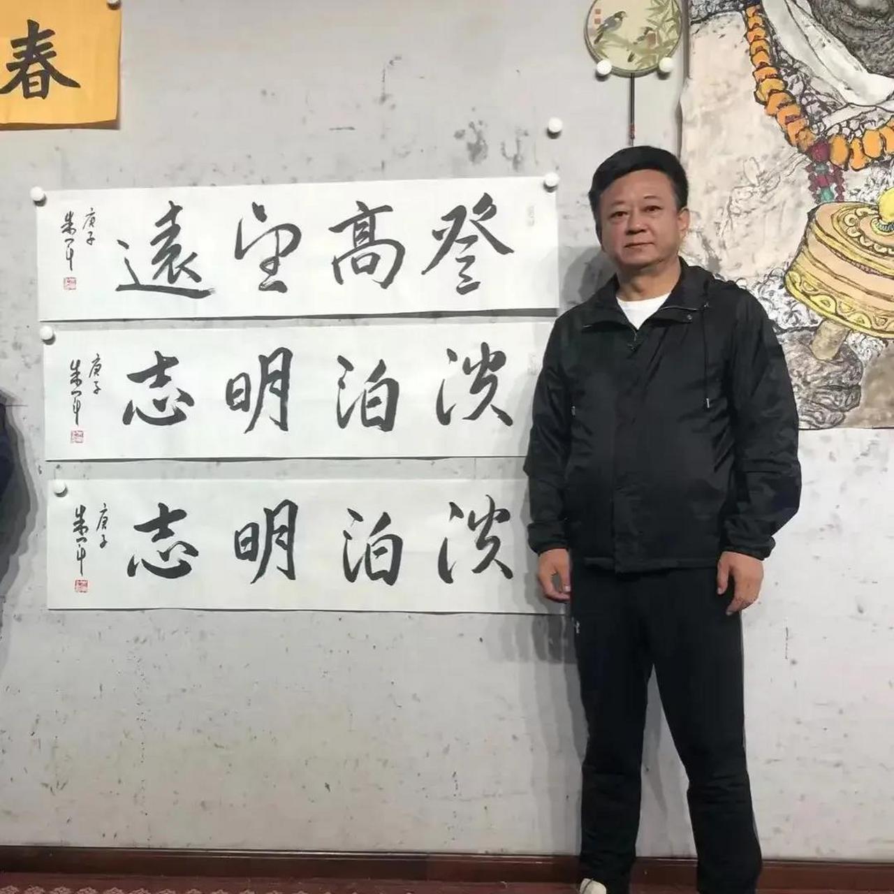 著名主持人朱军的书法作品欣赏!据说一副作品价值不菲,艺术水平很高.