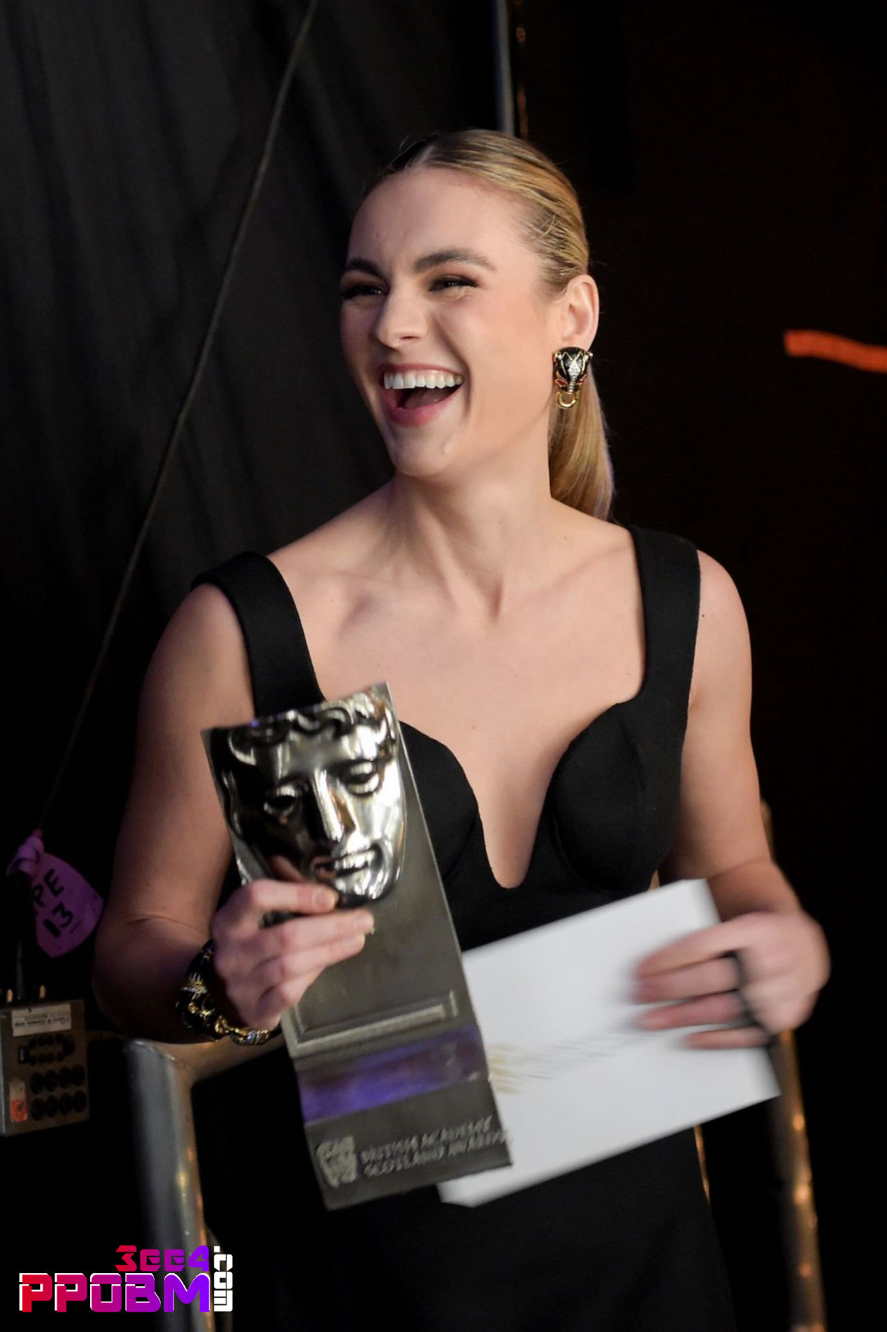 sophie skelton出席格拉斯哥英国苏格兰学院奖