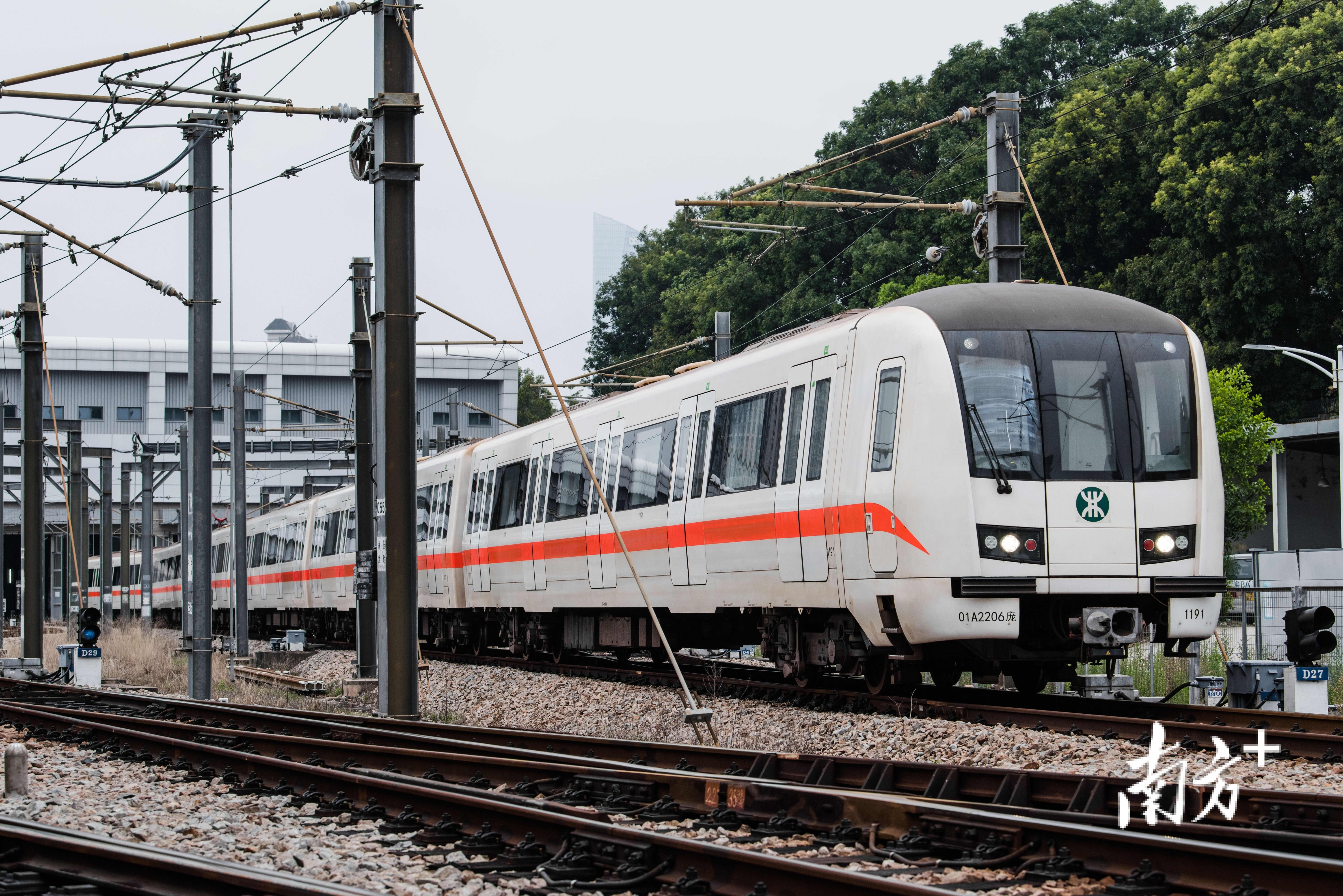 深圳地铁开启"春运"模式,共17天延长夜间运营服务1小时