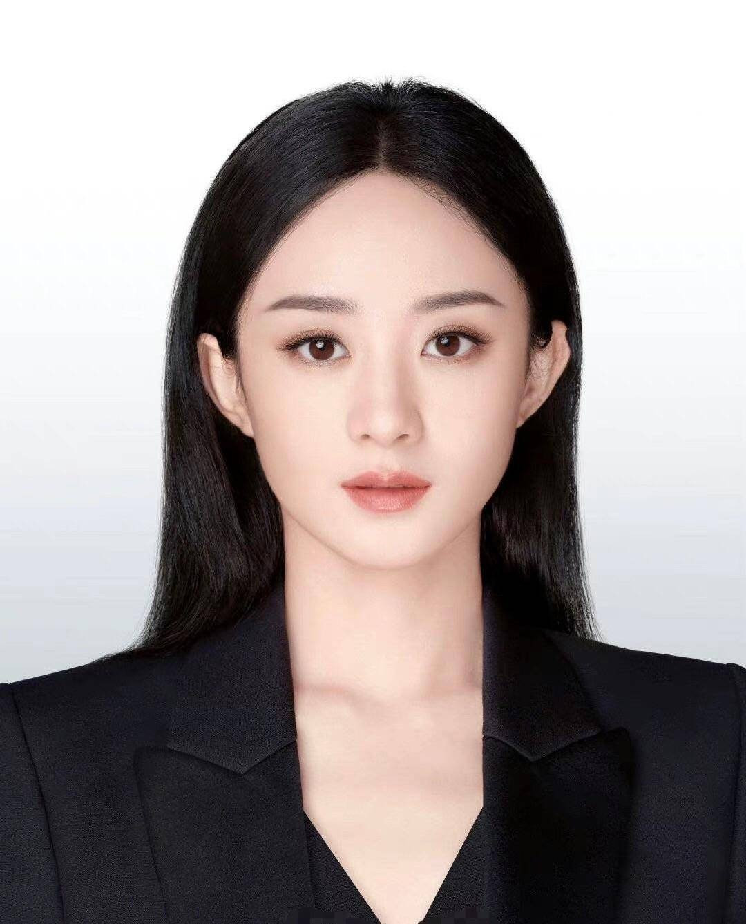 10位女星「证件照」!