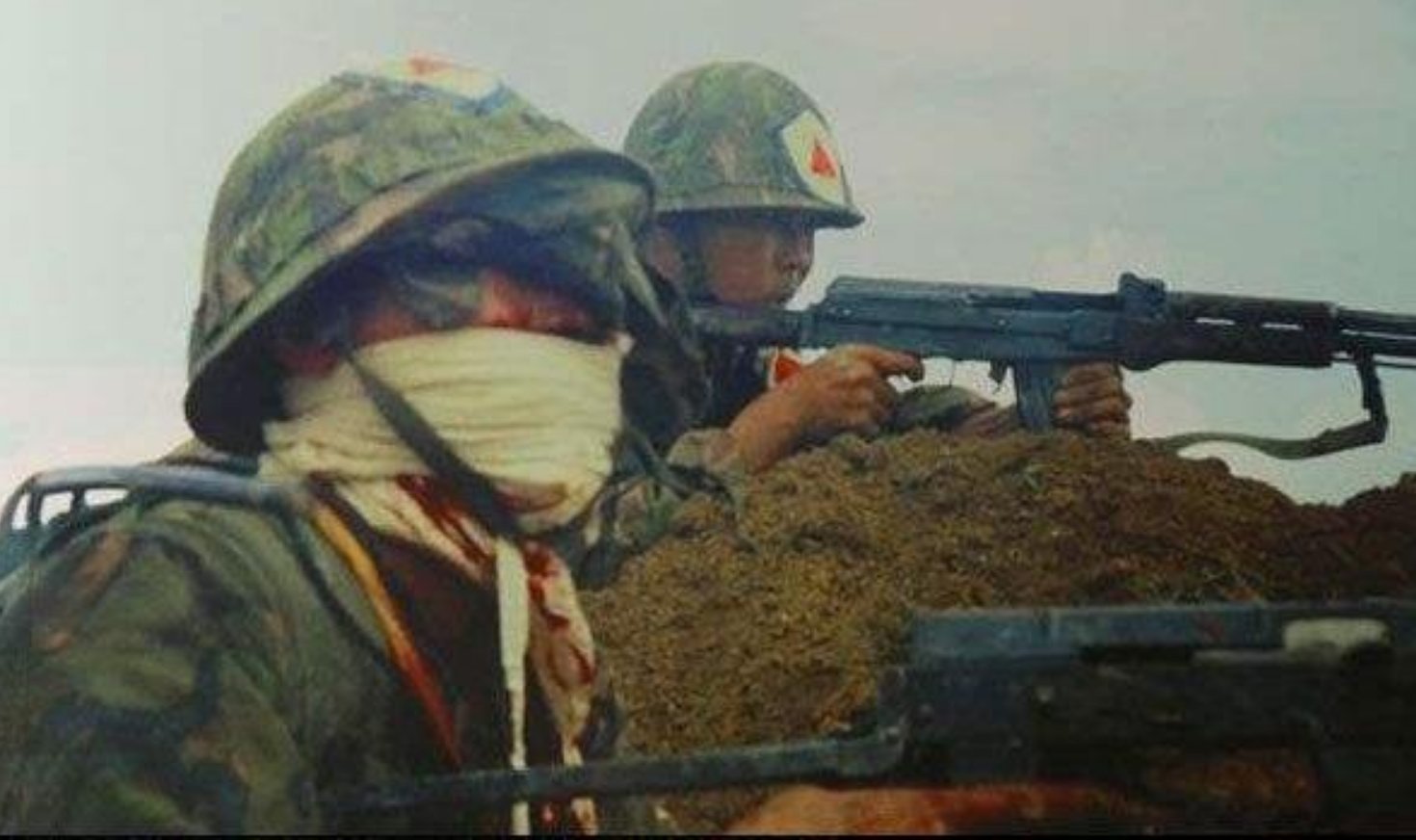 我军战争史上首次现场直播的惨烈战斗:老山"蓝剑—b行动"