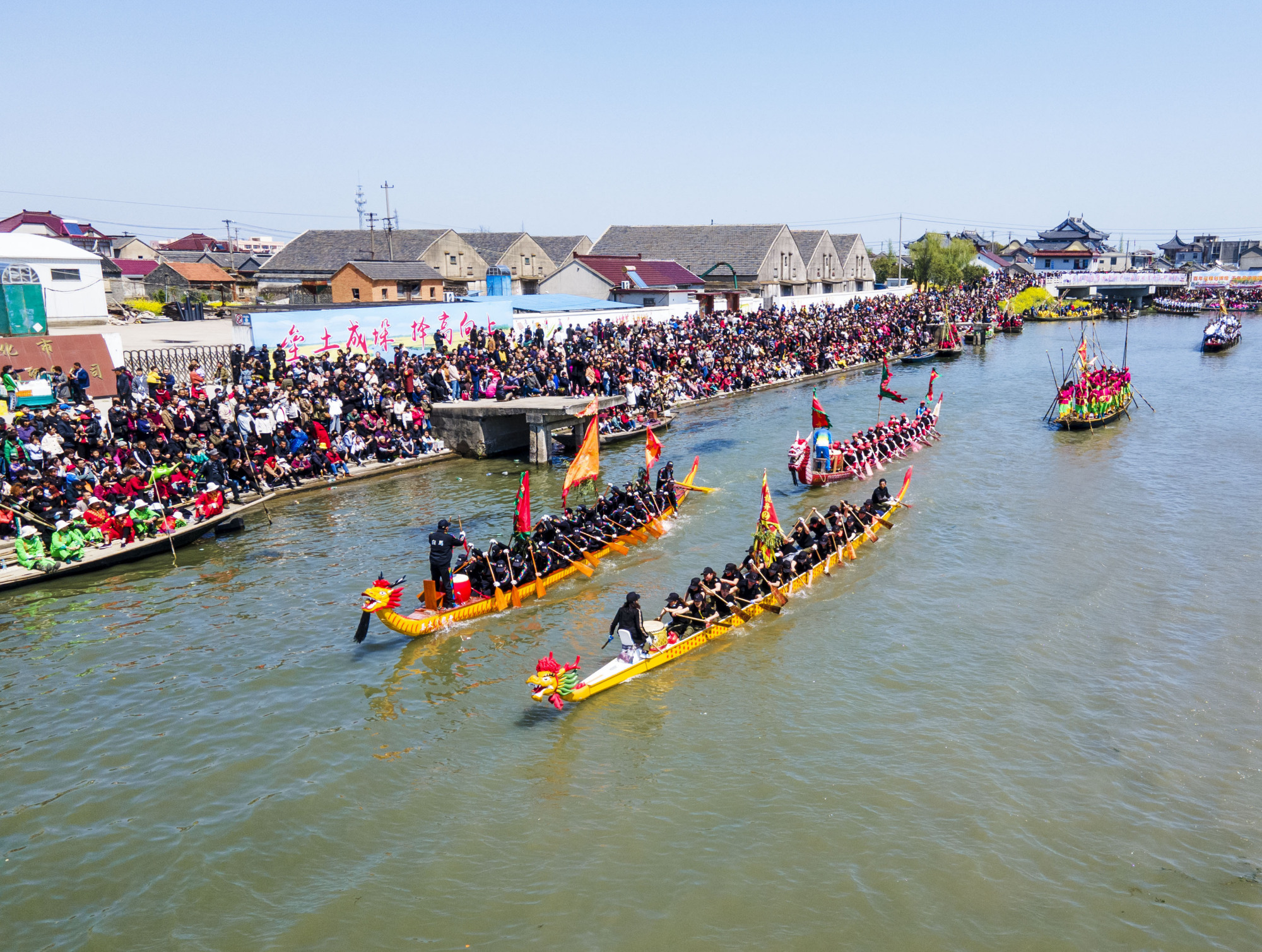 「视觉中国」江苏兴化:茅山会船 百舸争流