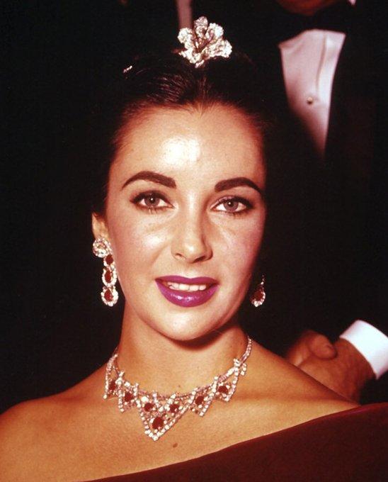 珍爱传奇伊丽莎白泰勒我一生所求是爱与自由