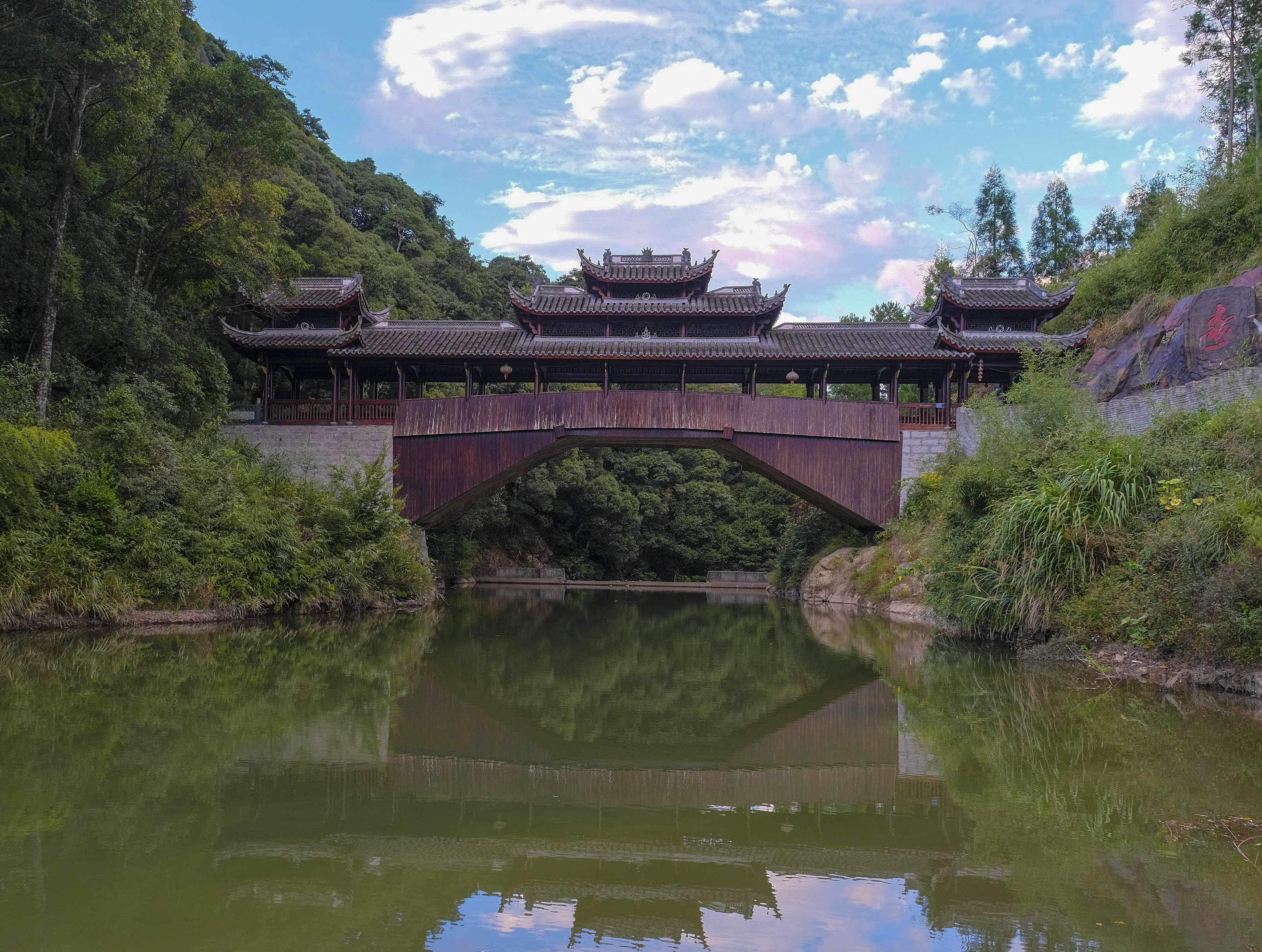 木拱桥技艺成为人类非遗代表作,这种廊桥我国有两个省最多