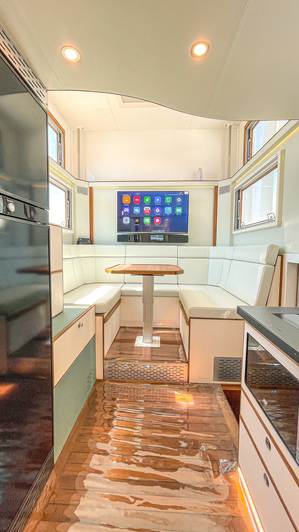 越野好车推荐:德国man指挥者房车越野探险露营样样都有出众表现