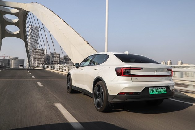 时尚极客如何选对座驾?极星2对比小鹏p7