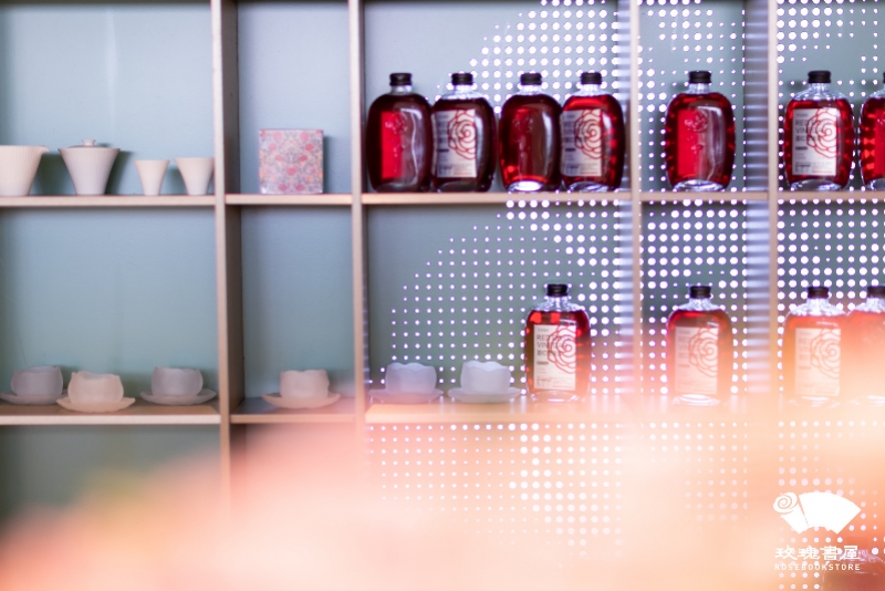 香蜜公园上新啦!玫瑰书屋开门迎客,共谱深圳月季文化新篇章