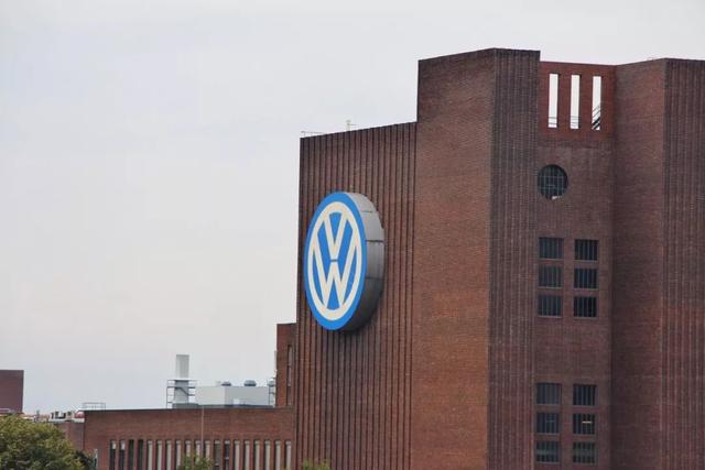 开车去欧洲第21集:探访德国大众总部,看华人女员工尬聊印度同事