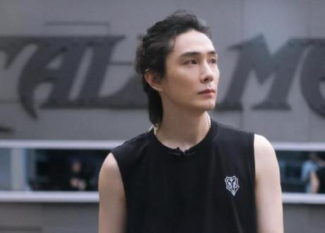 披荆斩棘的哥哥戚薇李承铉飞上天是哪一期