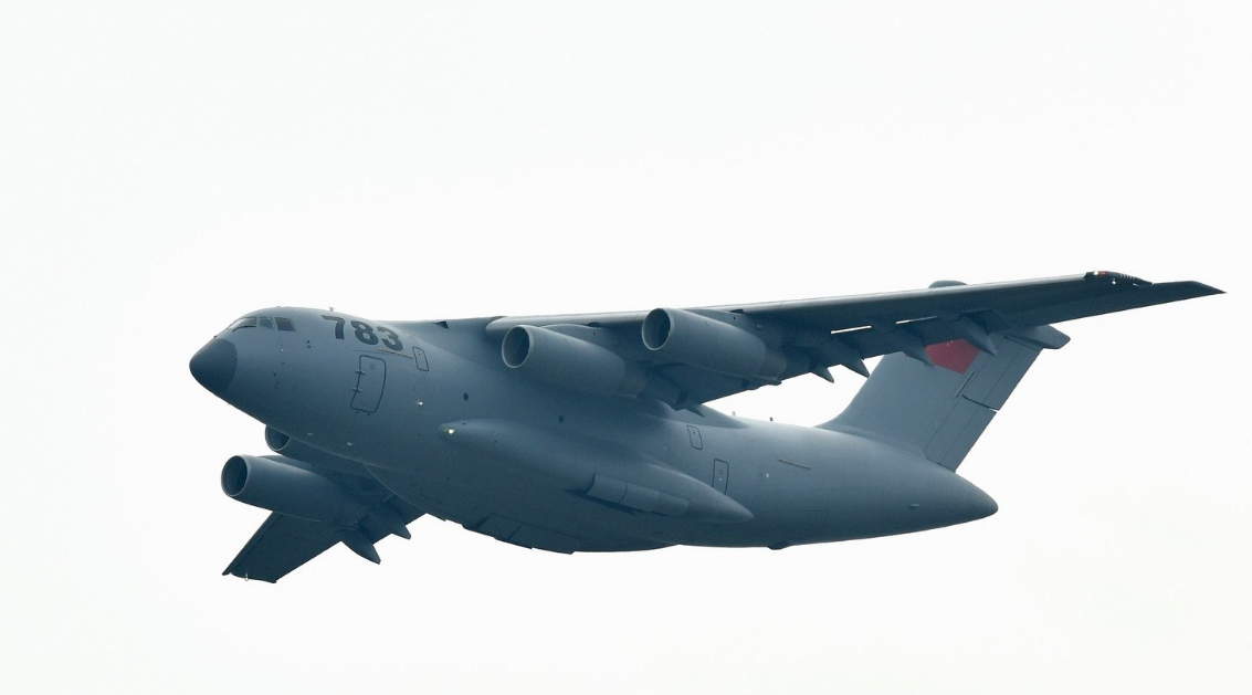 与安225放在一起才看出,c5运输机到底有多大!什么叫巨无霸?