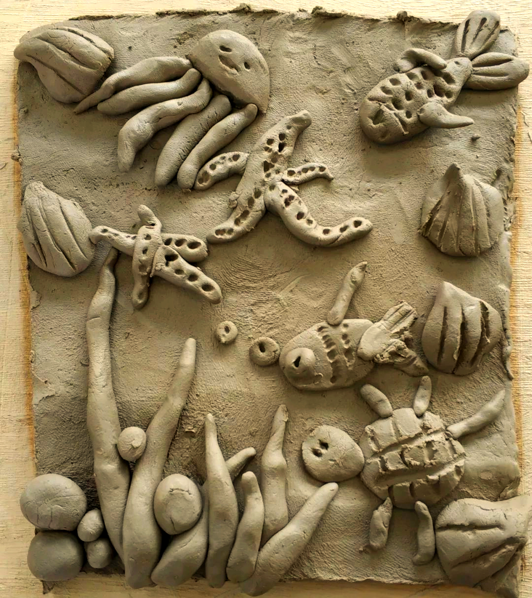 泥塑与瓷砖浮雕,美术课程绽放校园