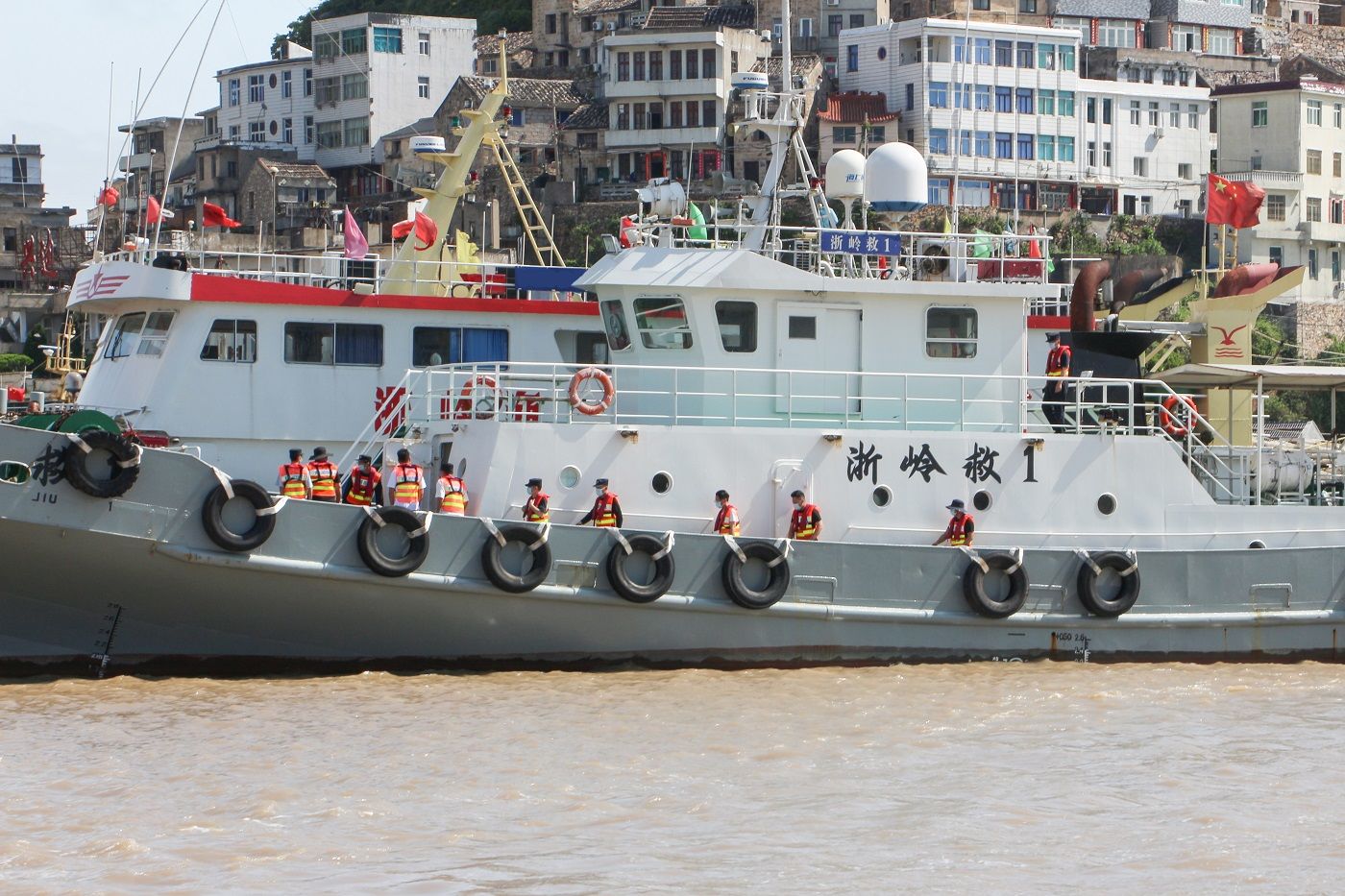 平安海山丨温岭石塘开展海上渔船防汛防台演练