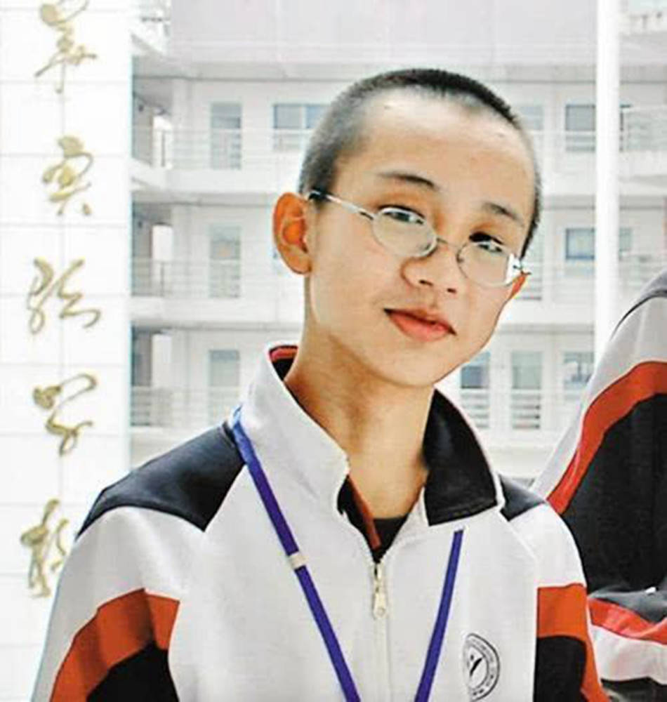 14岁天才少年被清华录取,双料学霸,人们却担心是为美国培养人才